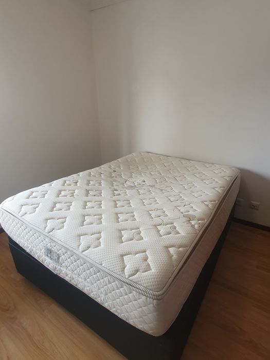Colchão Casal Cashmere com Molas Ensacadas