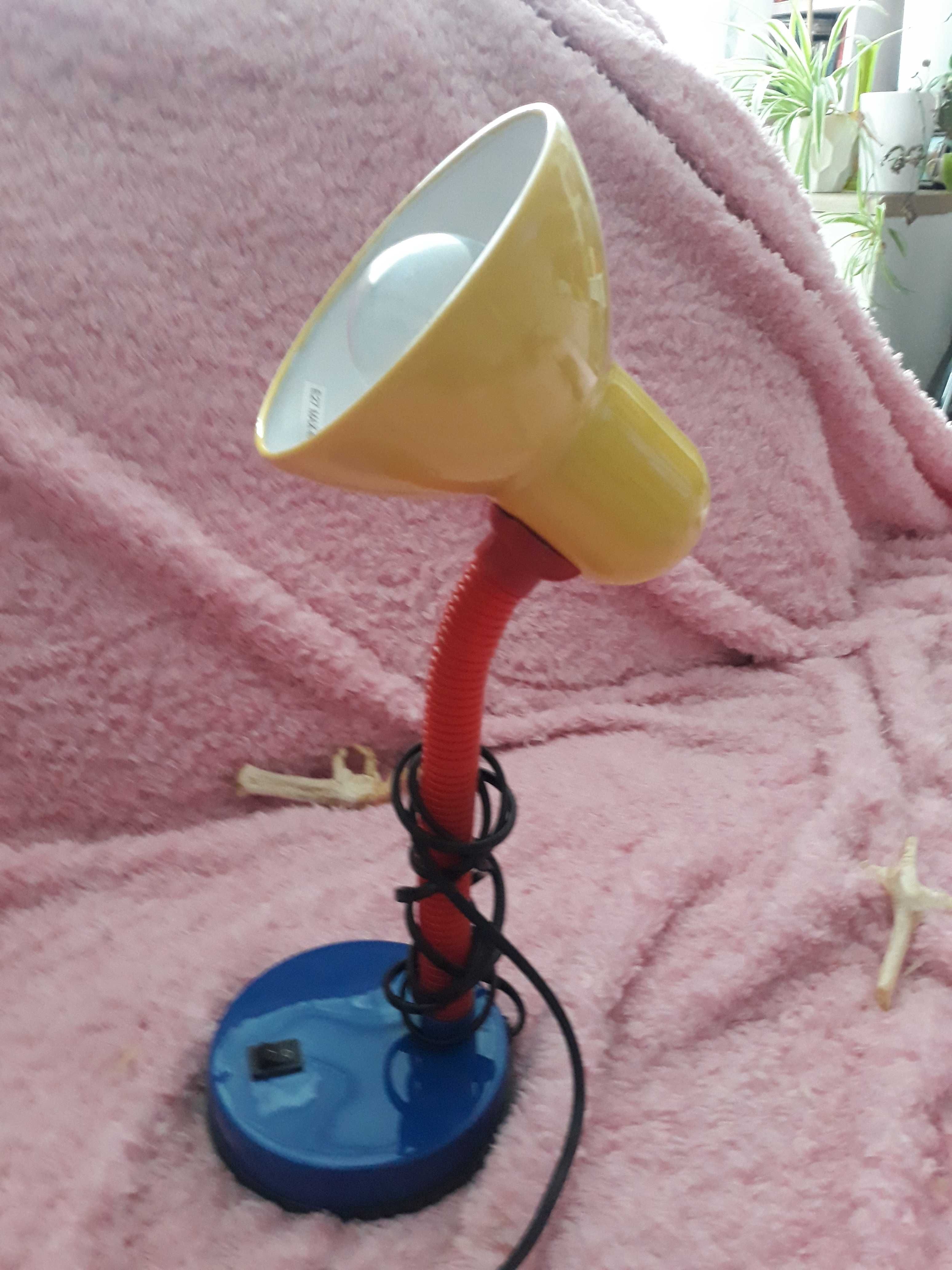 Kolorowa lampka nocna jak nowa