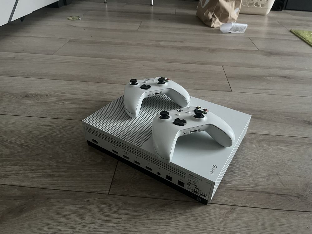 X box one bialy