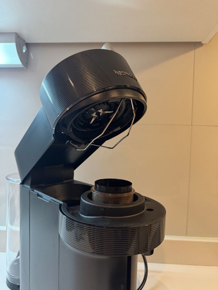 Nespresso Vertuo Next C