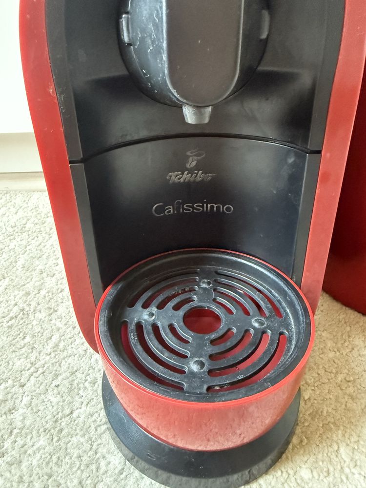 Ekspres kapsułkowy Tchibo Caffisimo + spieniacz do mleka