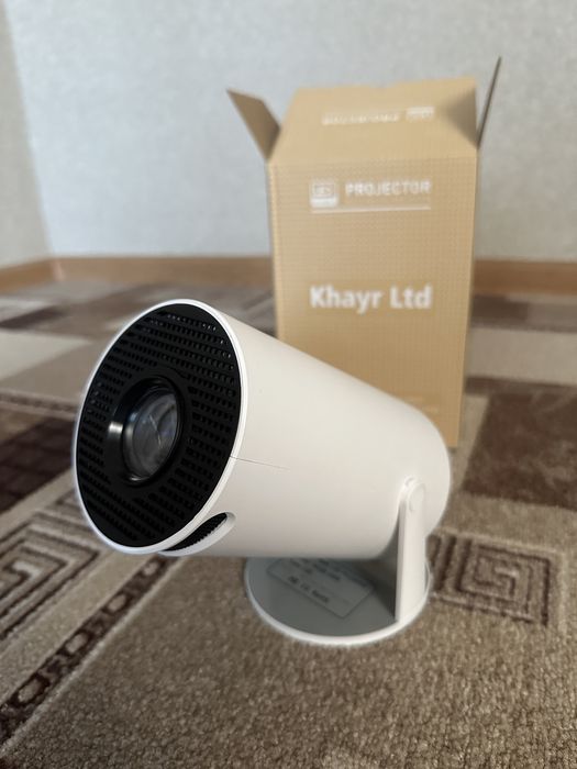 Mini-Projector HY300
