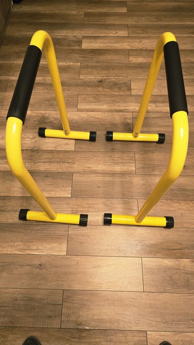 Poręcze do dipów, drążki do ćwiczeń