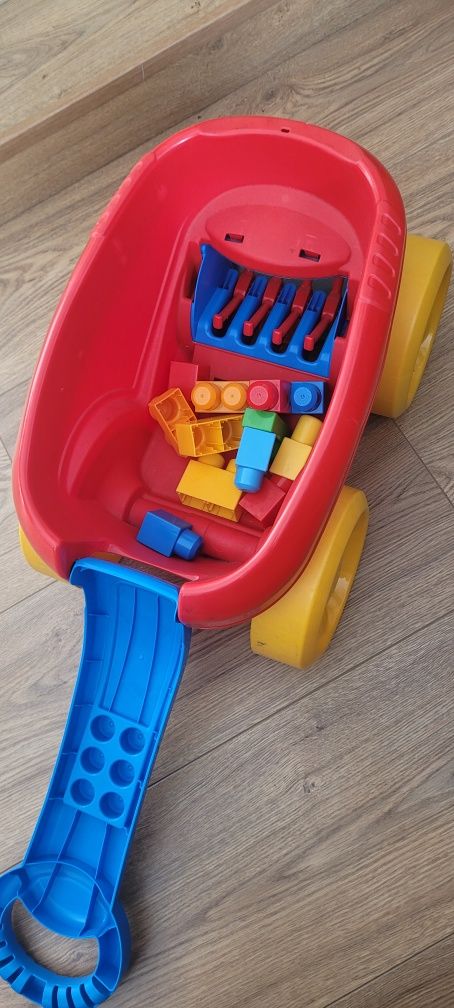 Wózek zbierający klocki. Mega Bloks.Pchacz..