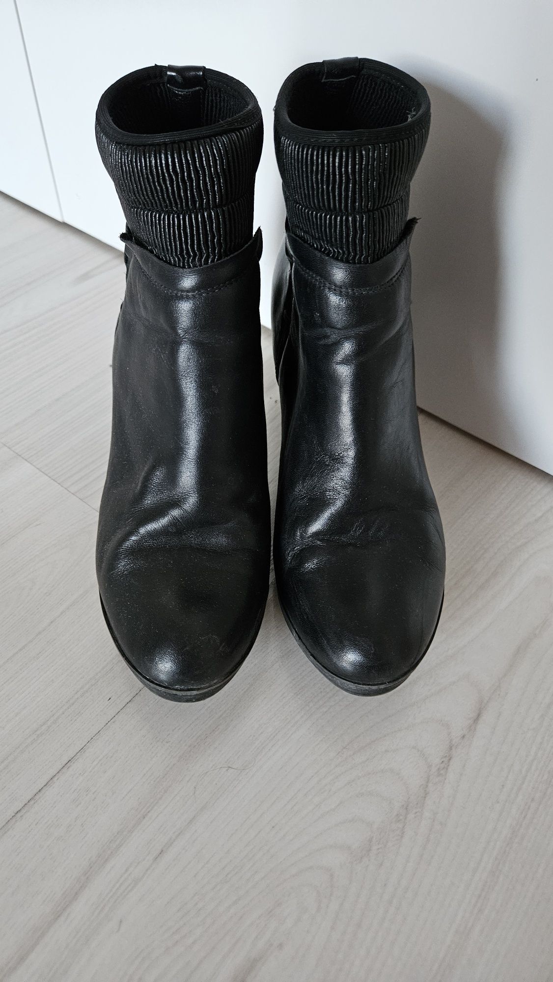 Czarne skórzane buty na obcasie Wojas Lasocki 38 botki kozaki