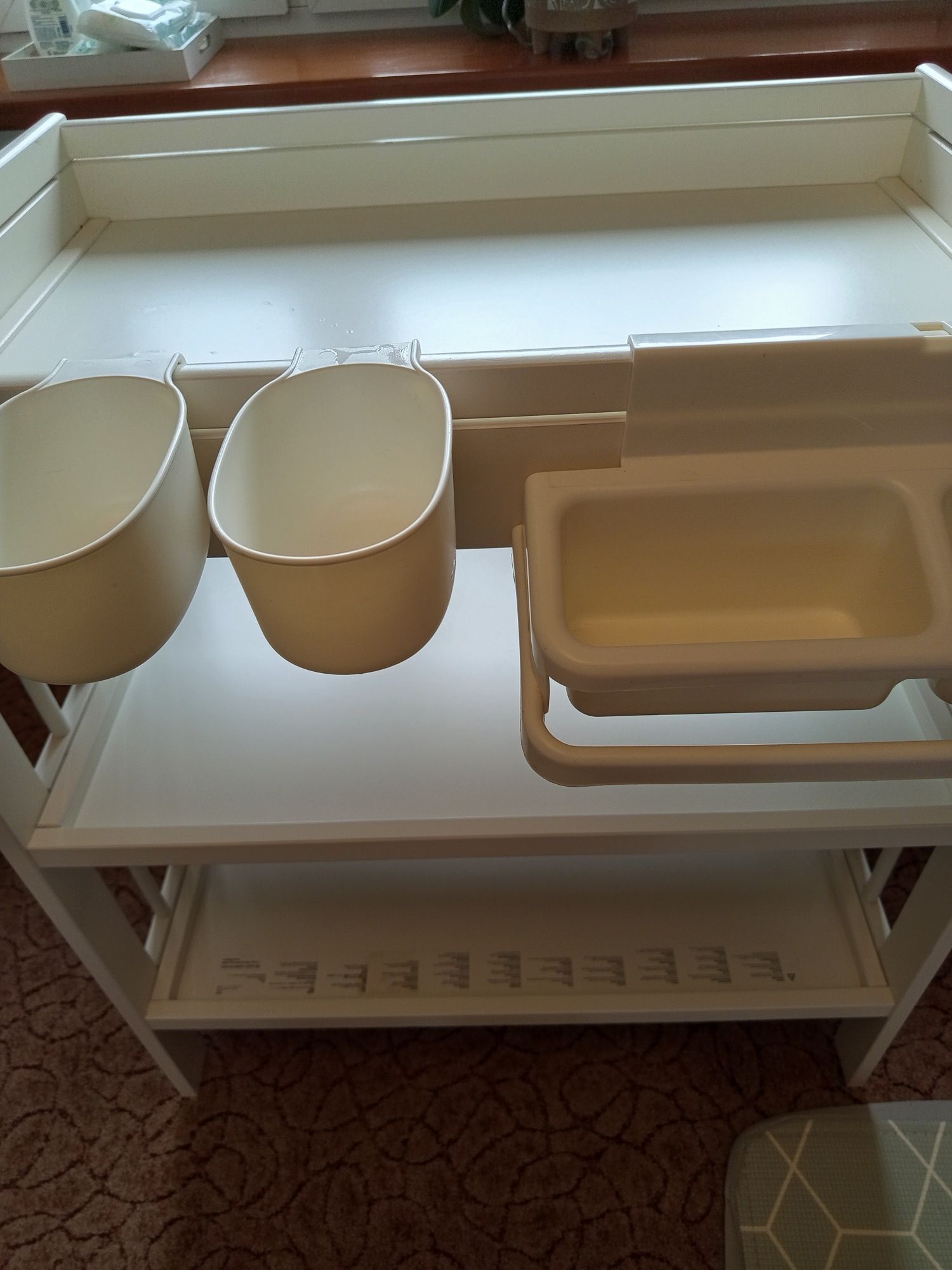 Przewijak Ikea + pojemniki