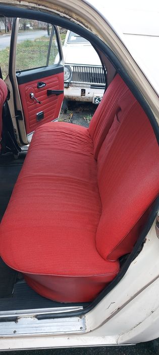 Газ 24 красный салон в сборе