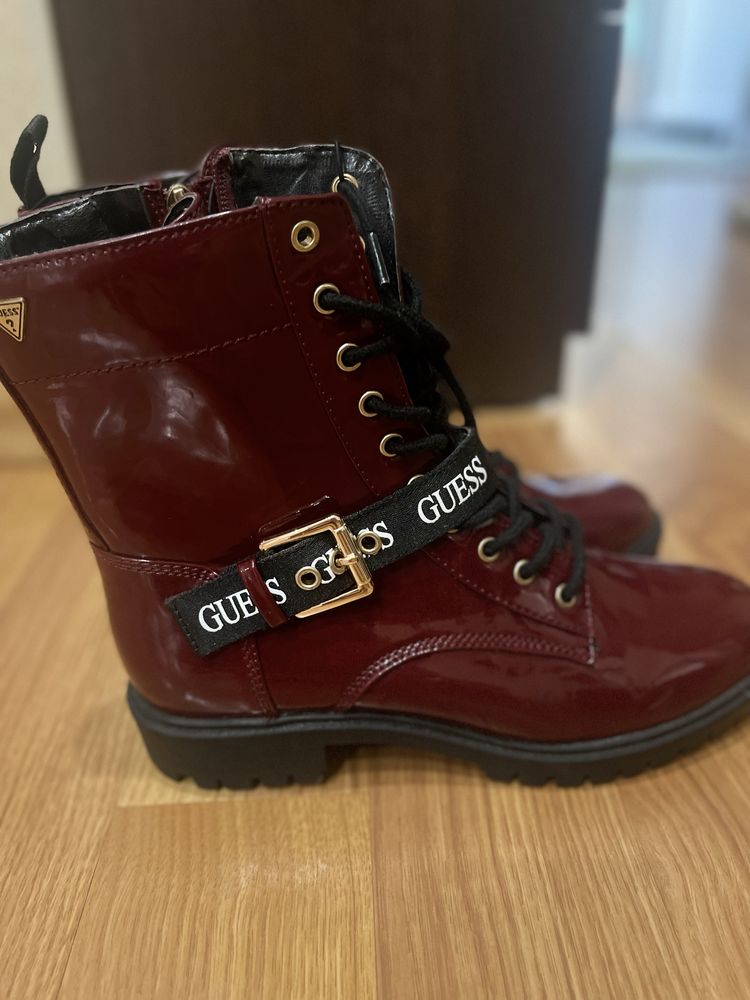 Ботинки Guess 39 размер