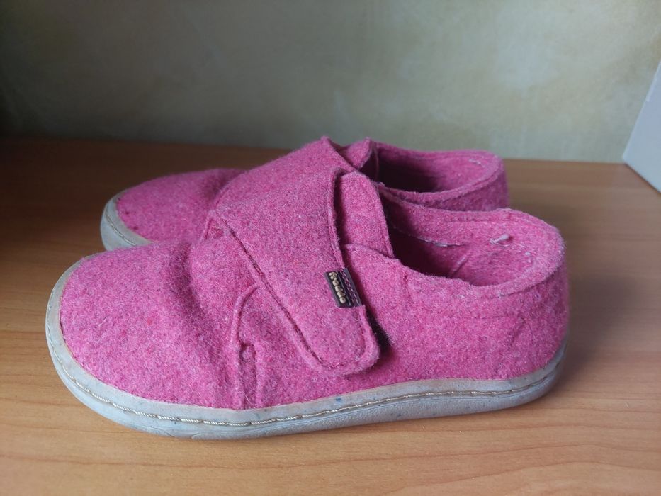 Kapcie dziecięce. Froddo. Rozmiar 30.