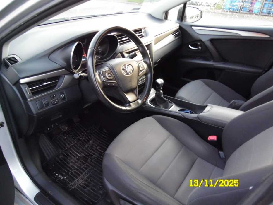 Sprzedam Toyotę Avensis 2018