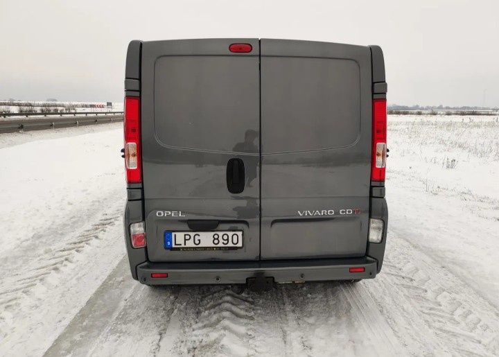 Opel Vivaro 2011