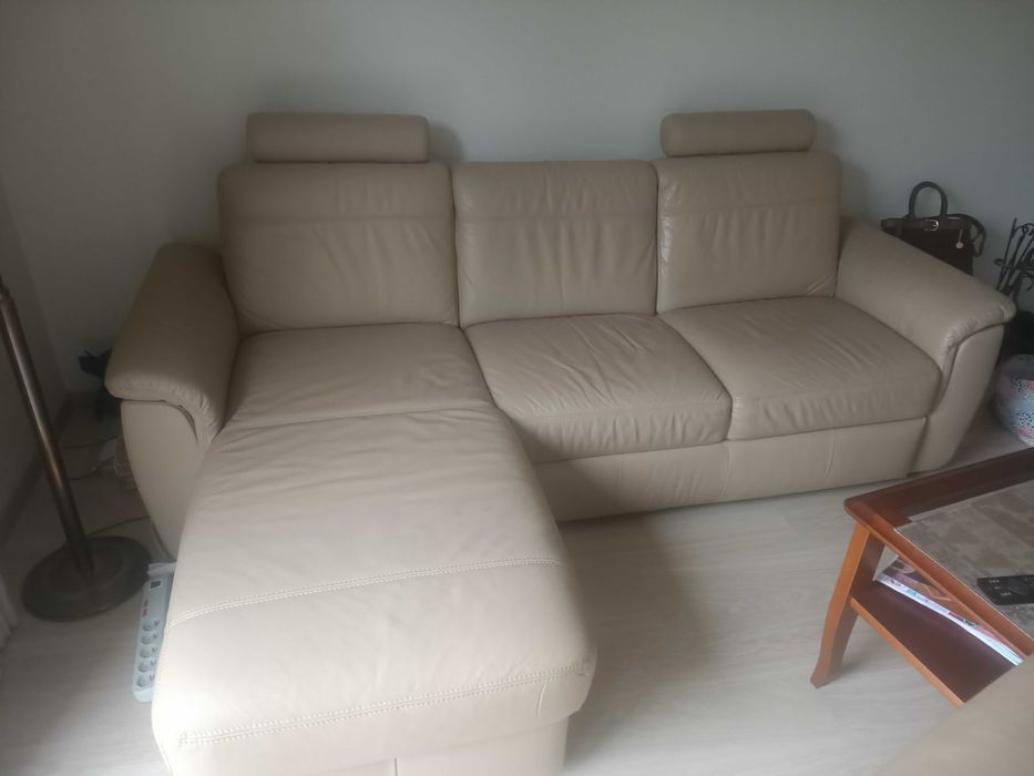 Narożnik skórzany z funkcją spania