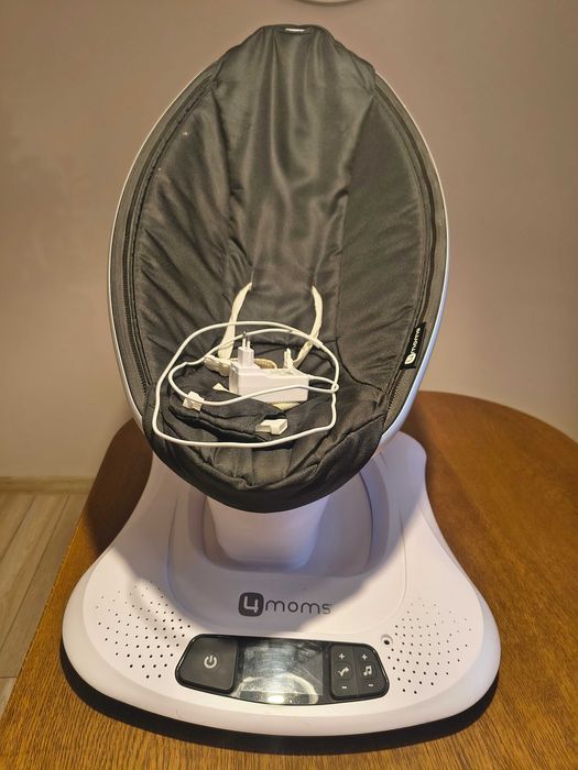Bujak, leżaczek 4moms Mammaro 4.0