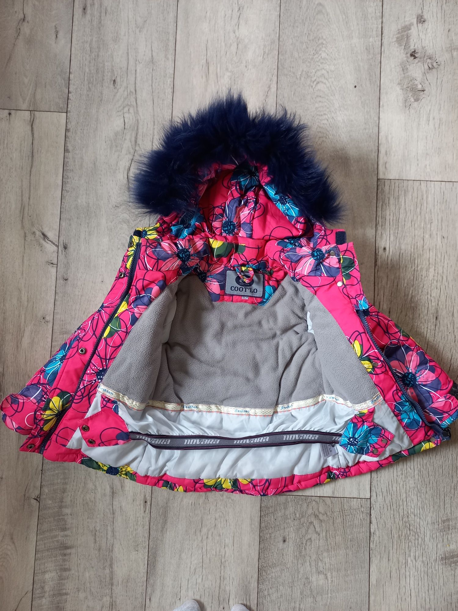 Зимова куртка для дівчинки, р 86