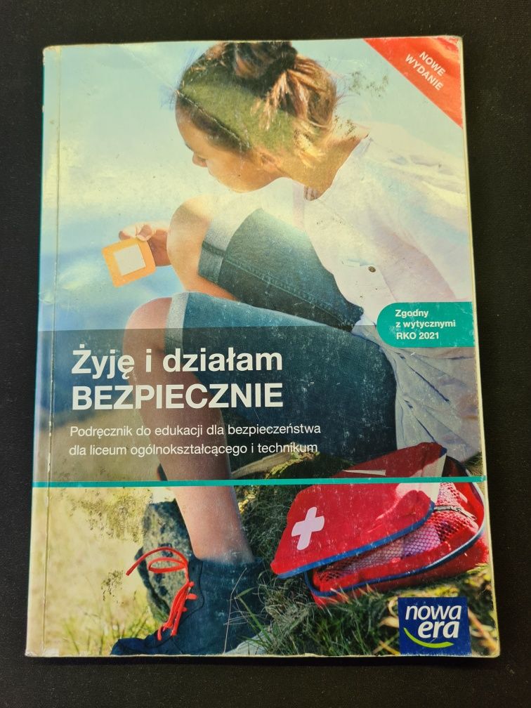 Podręcznik Do EDB "Żyje i działam BEZPIECZNIE" KL1 Liceum/Technikum
