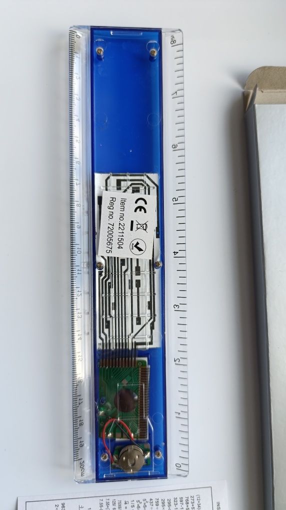 Linijka z kalkulatorem nowa, 20cm/ 8cli-in