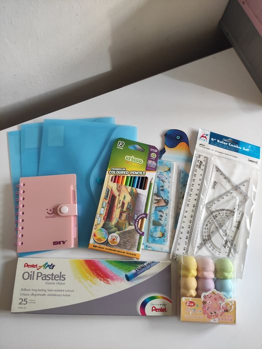 Zestaw przyborów szkolnych