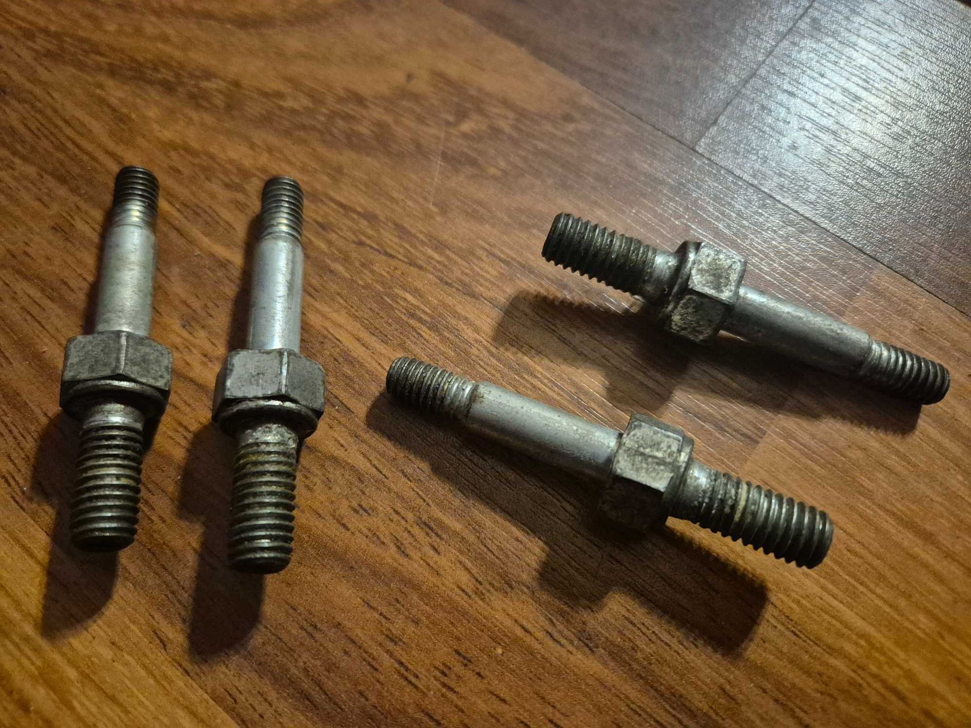 Parafusos para alforges malas Harley Davidson Heritage Softail Classic