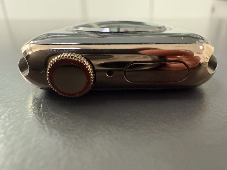 Apple Watch Series 4 40mm Stainless Steel Gold