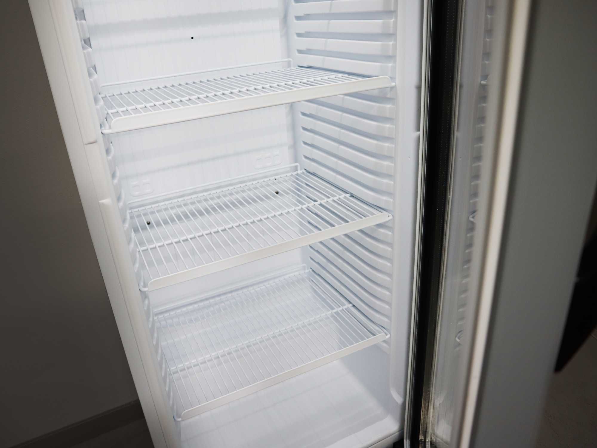Armário de frio com 1 porta em vidro