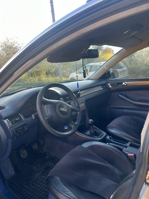 Срочно продам  Ауди А6 С5