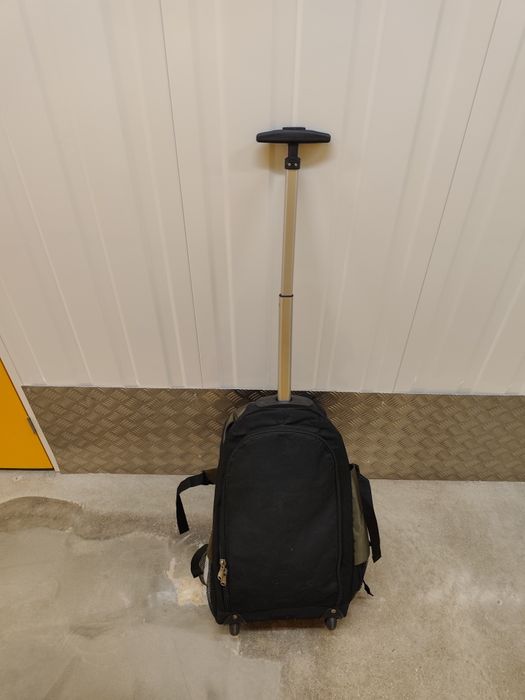 Mochila/Mala super versátil com rodinhas e transporte fácil