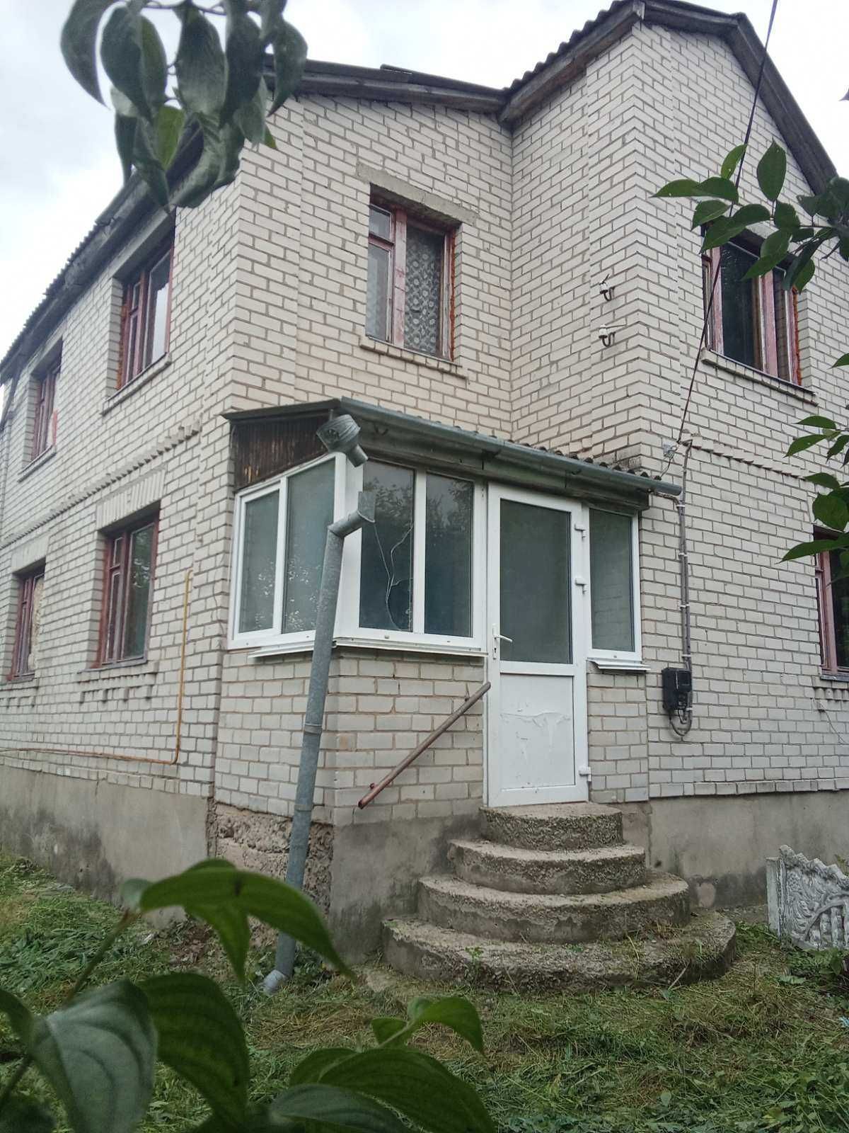Продам дом в с.Ставище.