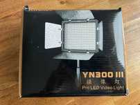 Lampa LED Yongnuo YN300 III