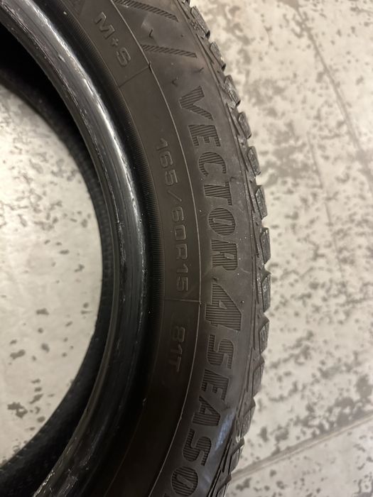 Goodyear Vector całoroczne 165/60r15 w świwtnym stanie