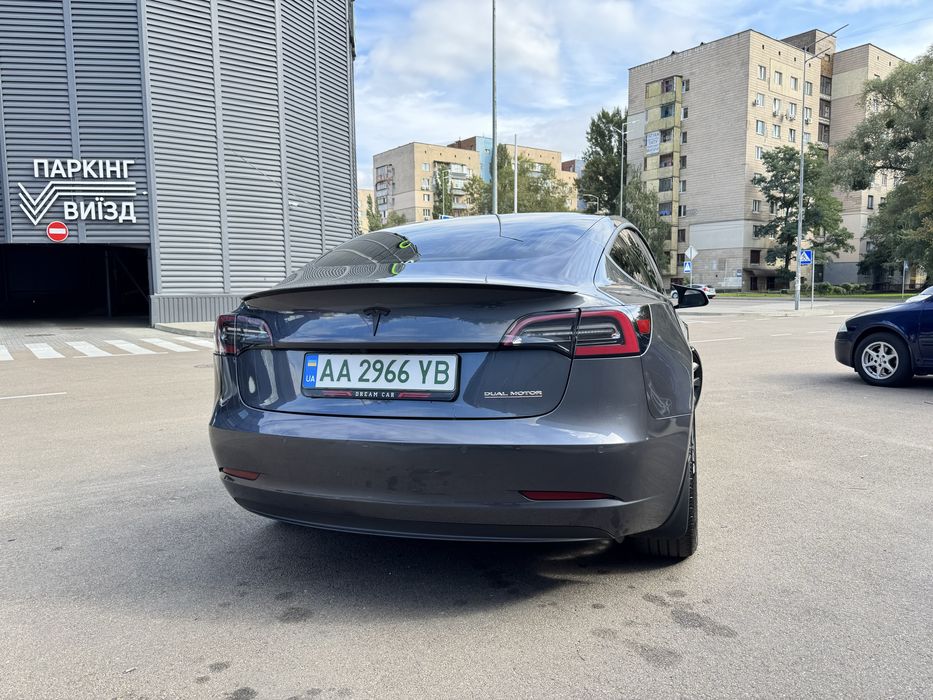 Tesla model 3 performance 2019