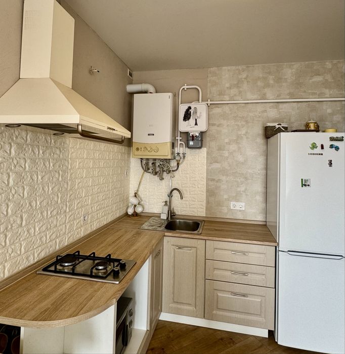 Продам евро 2 х комнатную квартиру в новом доме АГВ Таирова/Киевский