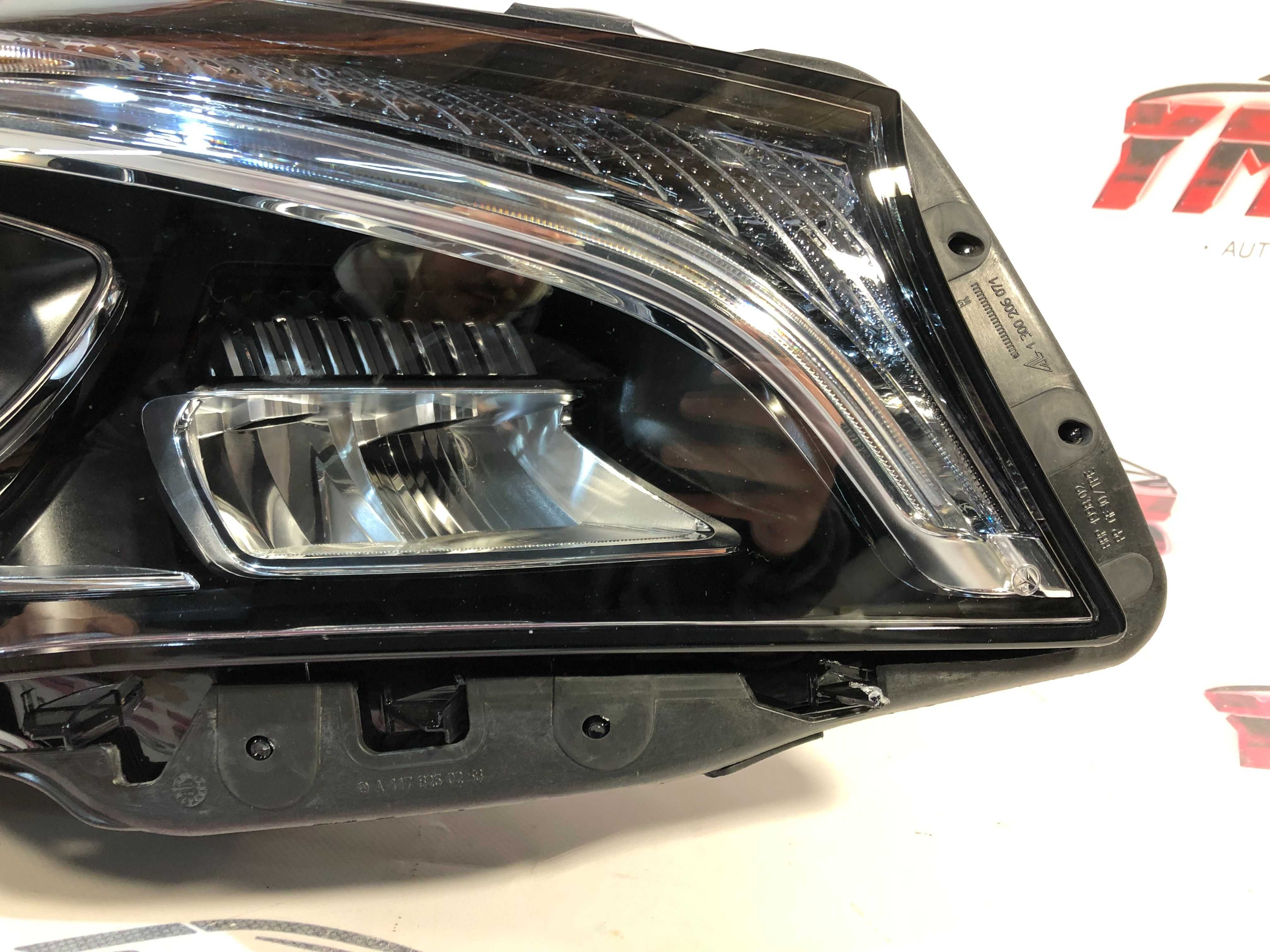 Farol Frente Otica MERCEDES CLA W17 Direita Original