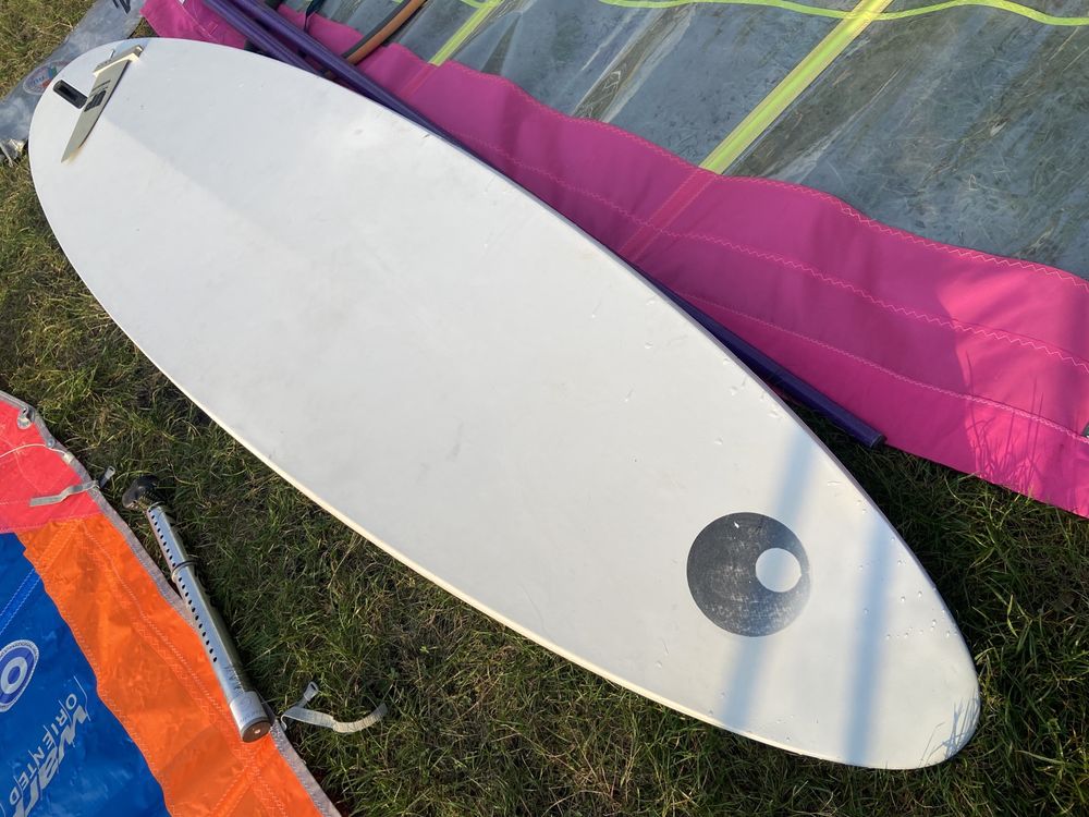 Deska windsurfingowa Big Techno 152 L kompletna zestaw z żaglami
