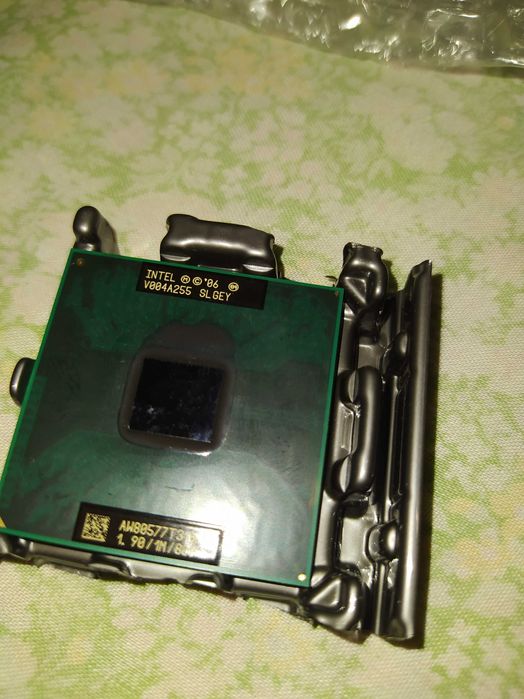 Процесор  T3100 Intel