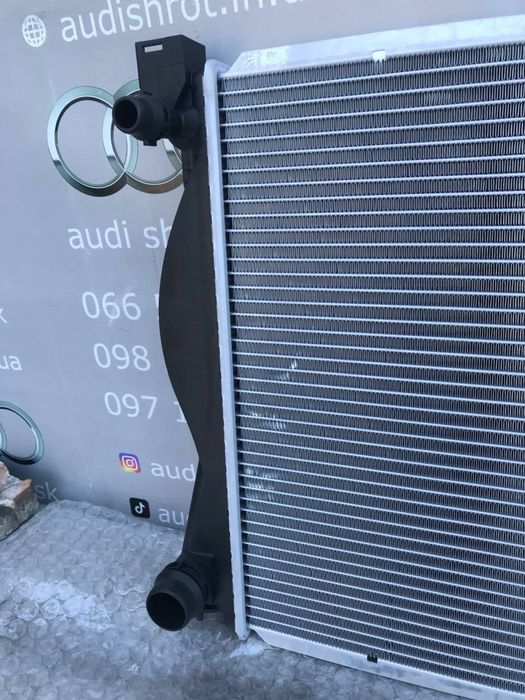 Радіатор основний Audi A6 C6 3.0 2.7 TDI quattro новий 4F0121251AG