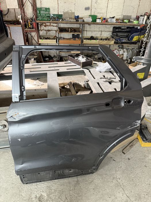 Дверка двері задні Ford Explorer 6 2019 2020 2021 2022 2023 2024 2025