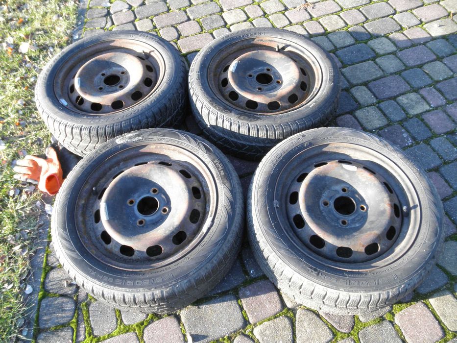 Koła Ford Fiesta 15 cali. Opony zimowe Nokian, Pirelli 4x108  8 mm.