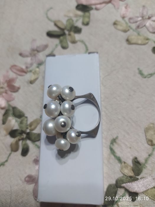 Шикарный перстень с рубином и фионитами,жемч.кольцо