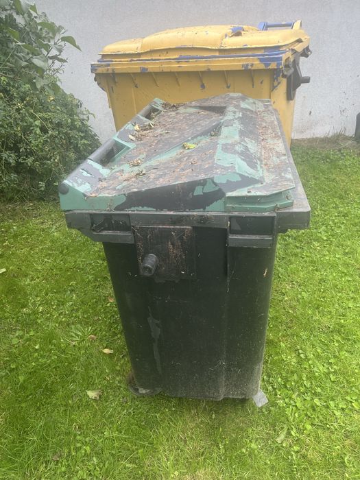 Pojemnik na śmieci