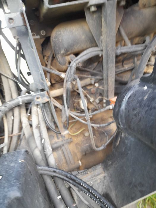 Sprzedam ciągnik ZETOR FORTERRA 120 HSX.