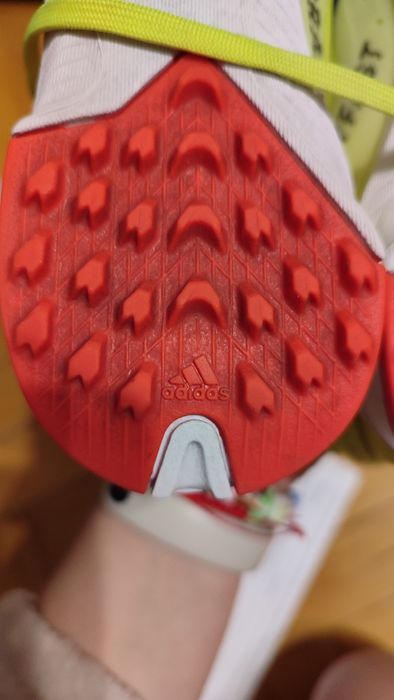 Кросівки для футболу Adidas