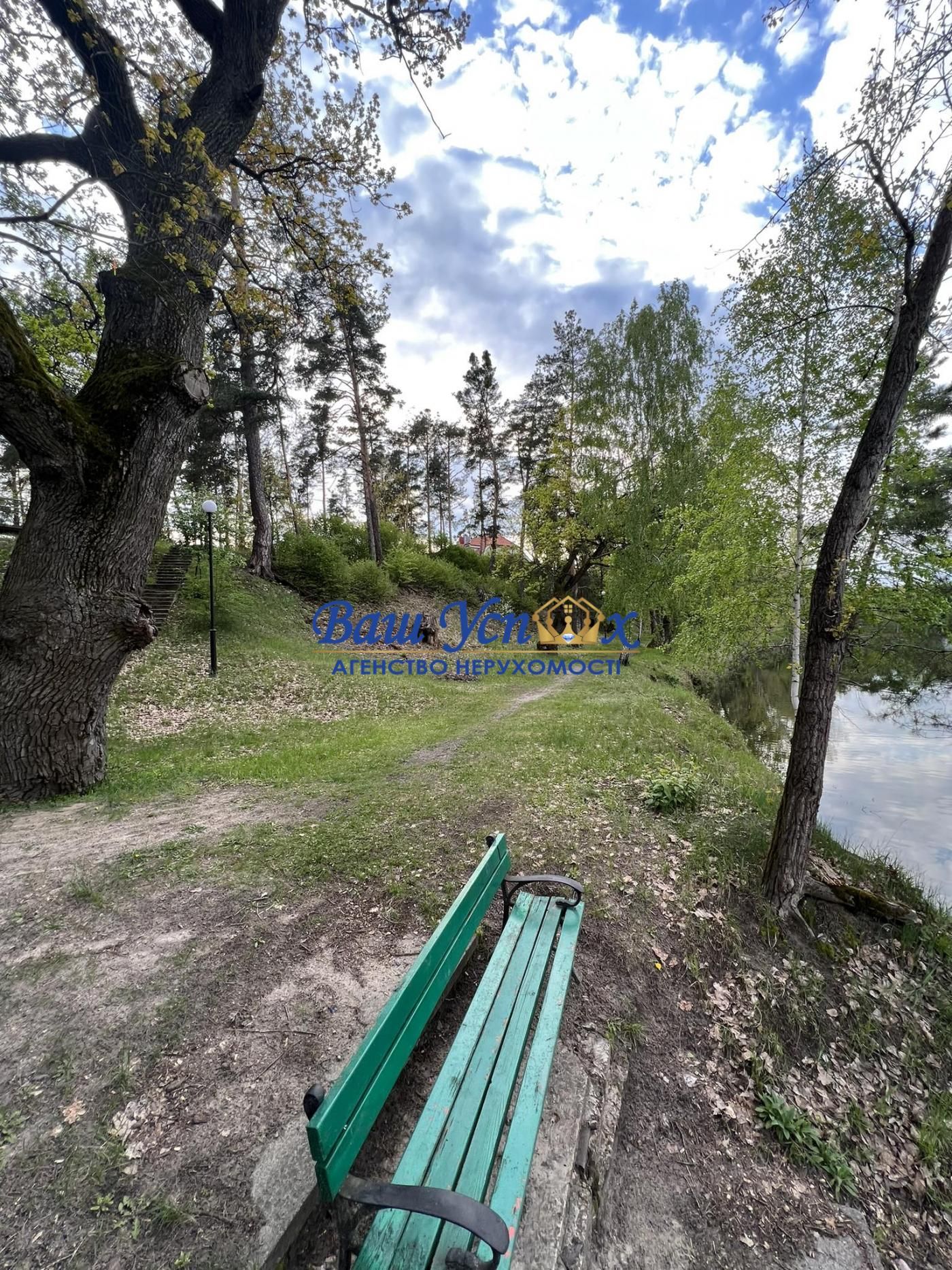 Продажа нового дома в городке село Козин.район Конча-Заспы.