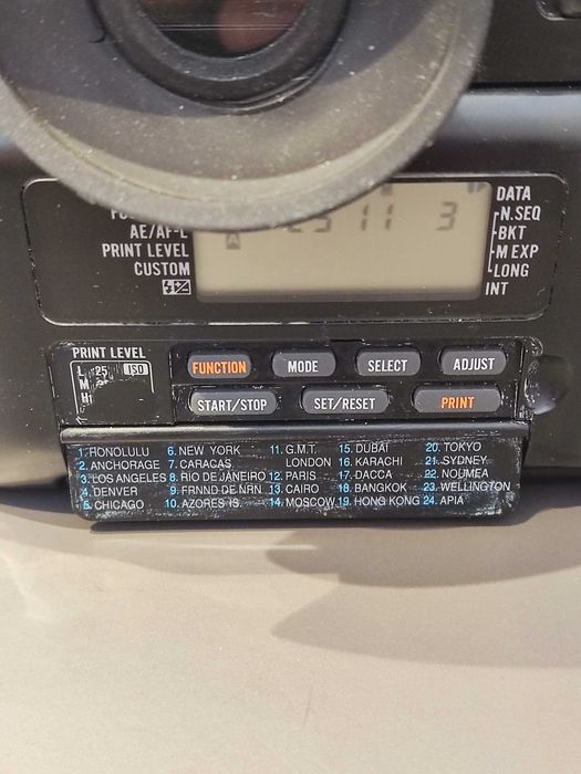 Câmara Analógica Nikon F90 X + Data Back MF-26