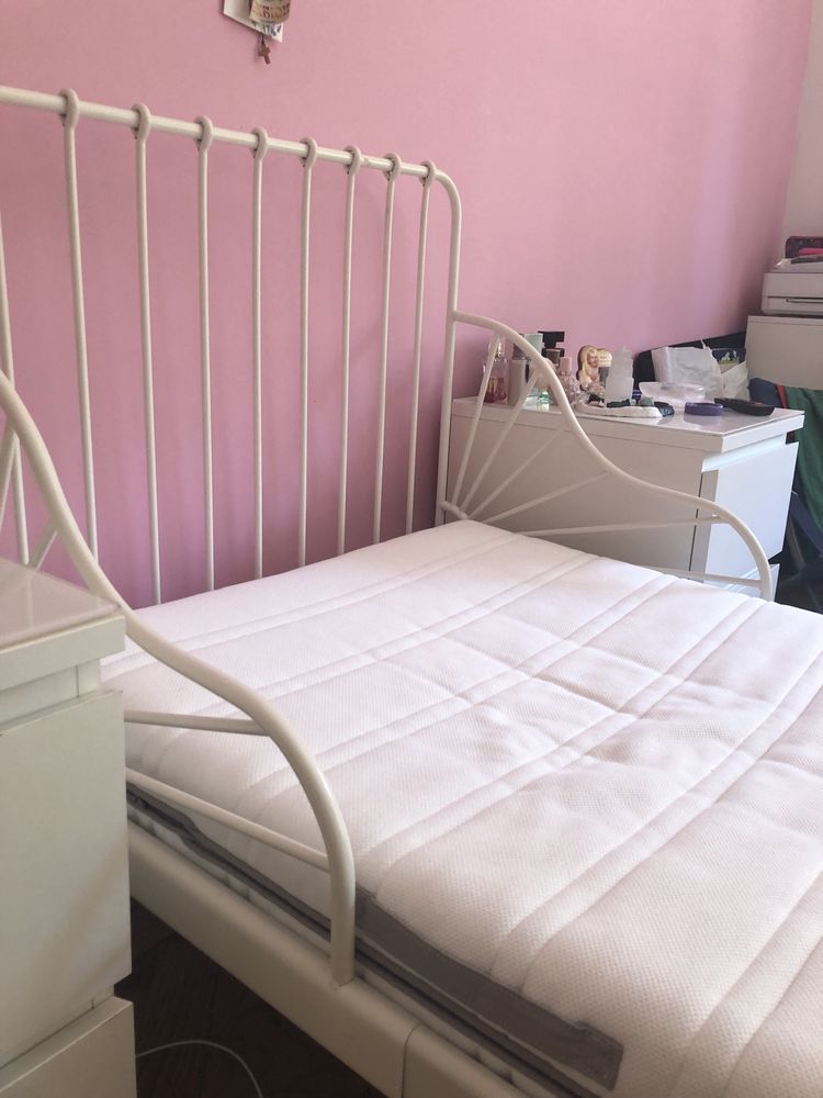 Cama MINNEN do Ikea com estrado ripas e colchão