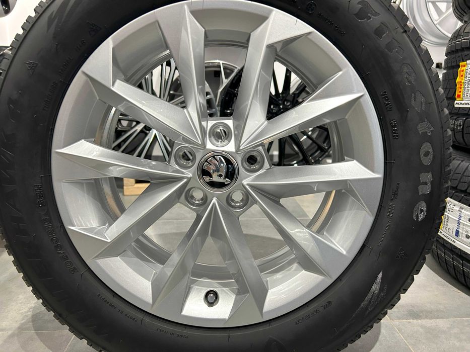 Oryginalne koła zimowe 16 5x100 ET35 Skoda Kamiq 205/60R16 Firestone