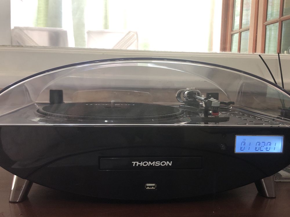 Gira-discos Thomson tt400 com cd,usb,fm