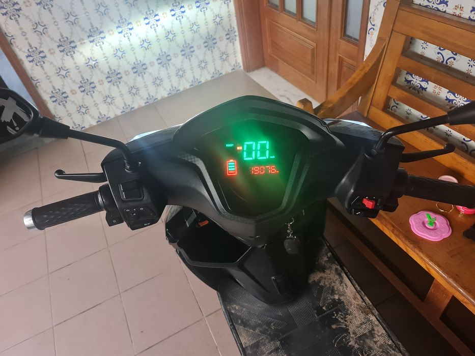 Scooter electrica ecoboost RJ ultimo modelo