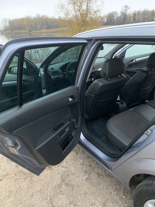 Opel Astra H 2009 1.9d АКПП  COSMO