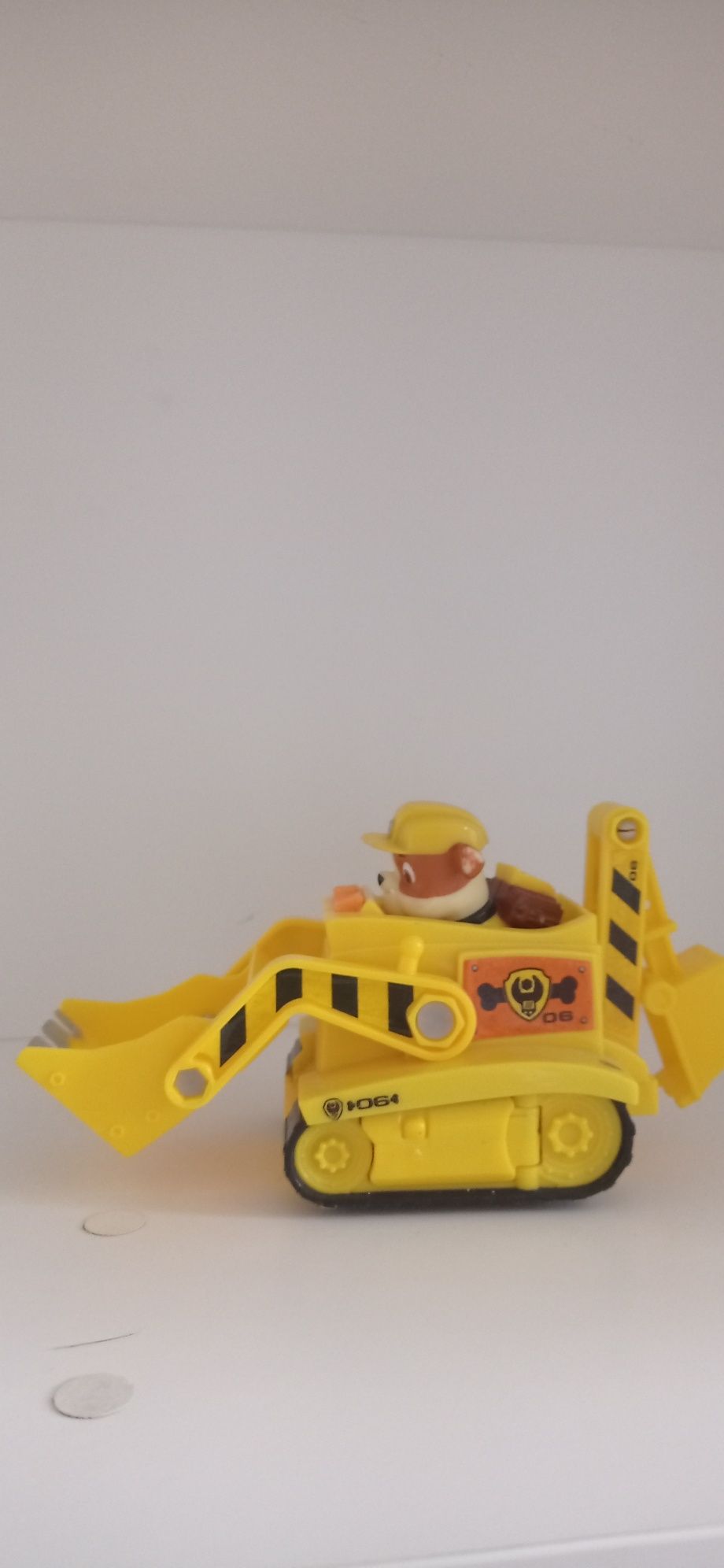Psi Patrol Rubble i jego pojazd