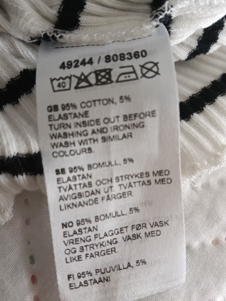 Koszulka biała w czarne paseczki